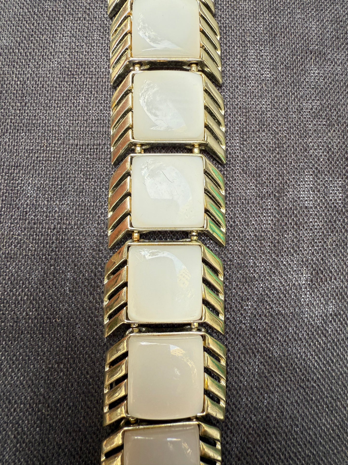 Vintage Silver Toned Resin Cabochon bracelet
