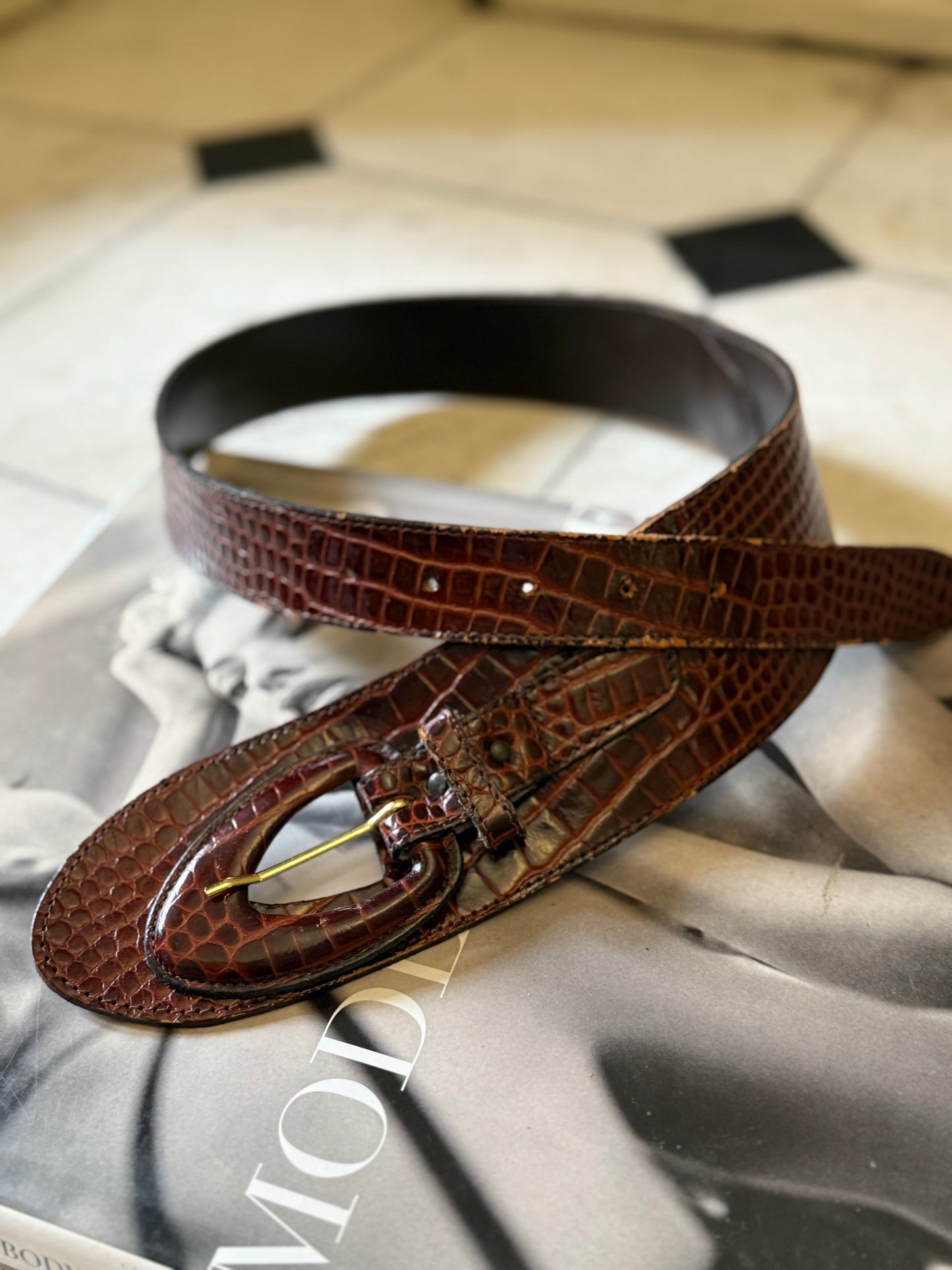 80s Brown Embossed Leather Belt, 27"-31"