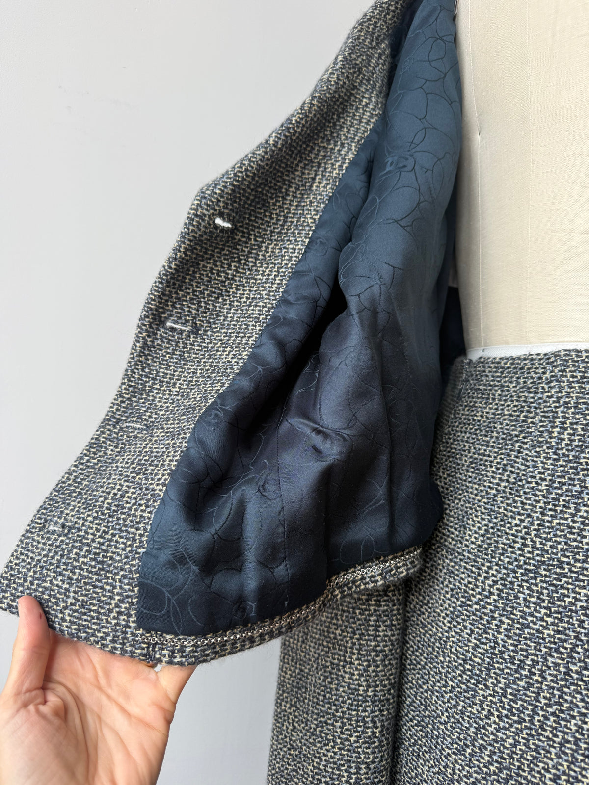 2001 Fall/Winter Chanel Tweed Suit