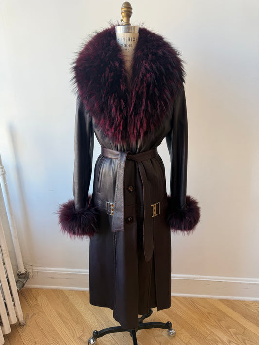 90s/Y2K Aubergine Leather trench w. Fox Fur cuff & collar