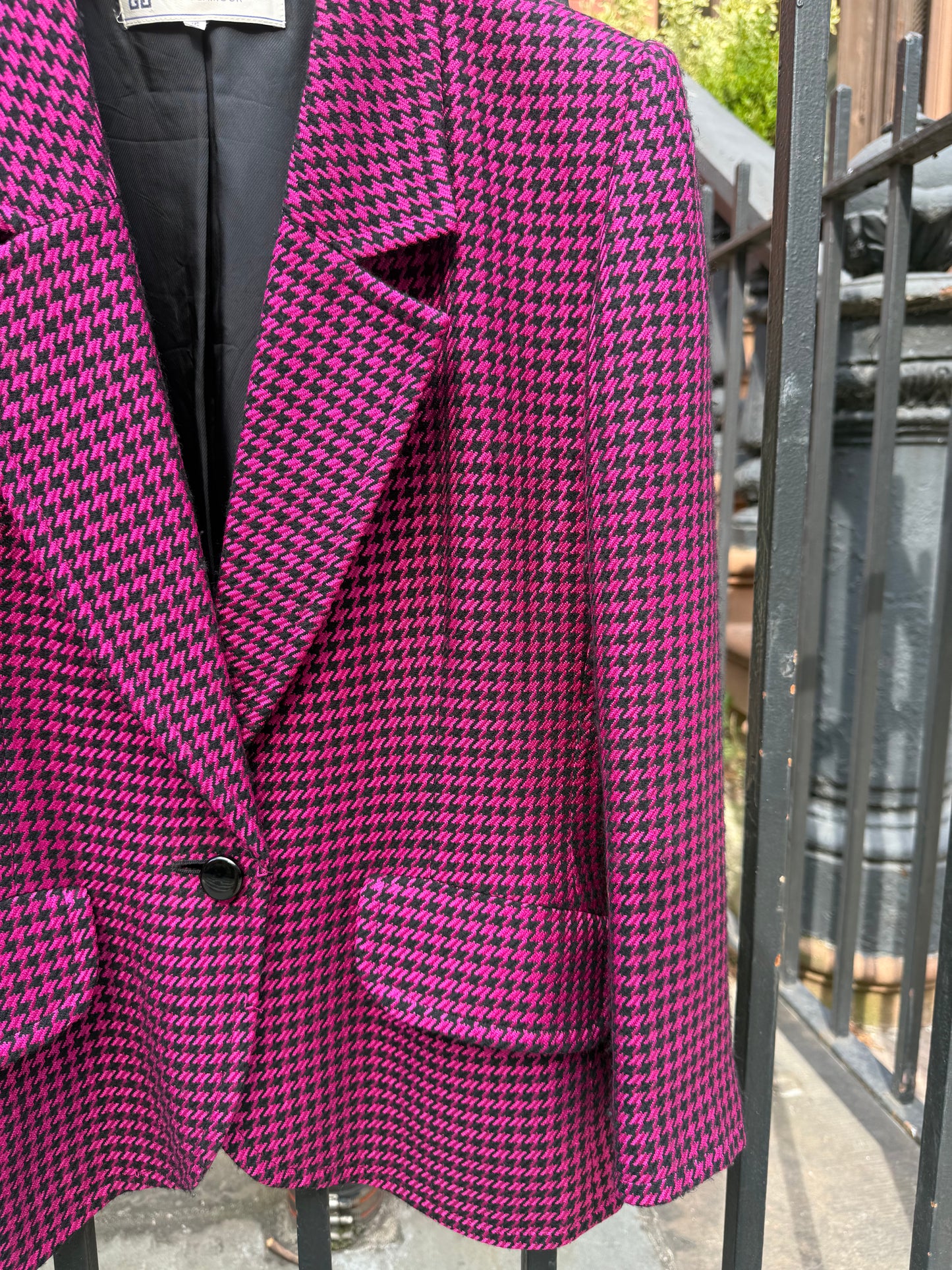 90s Vintage Givenchy Fuchsia Houndstooth Blazer
