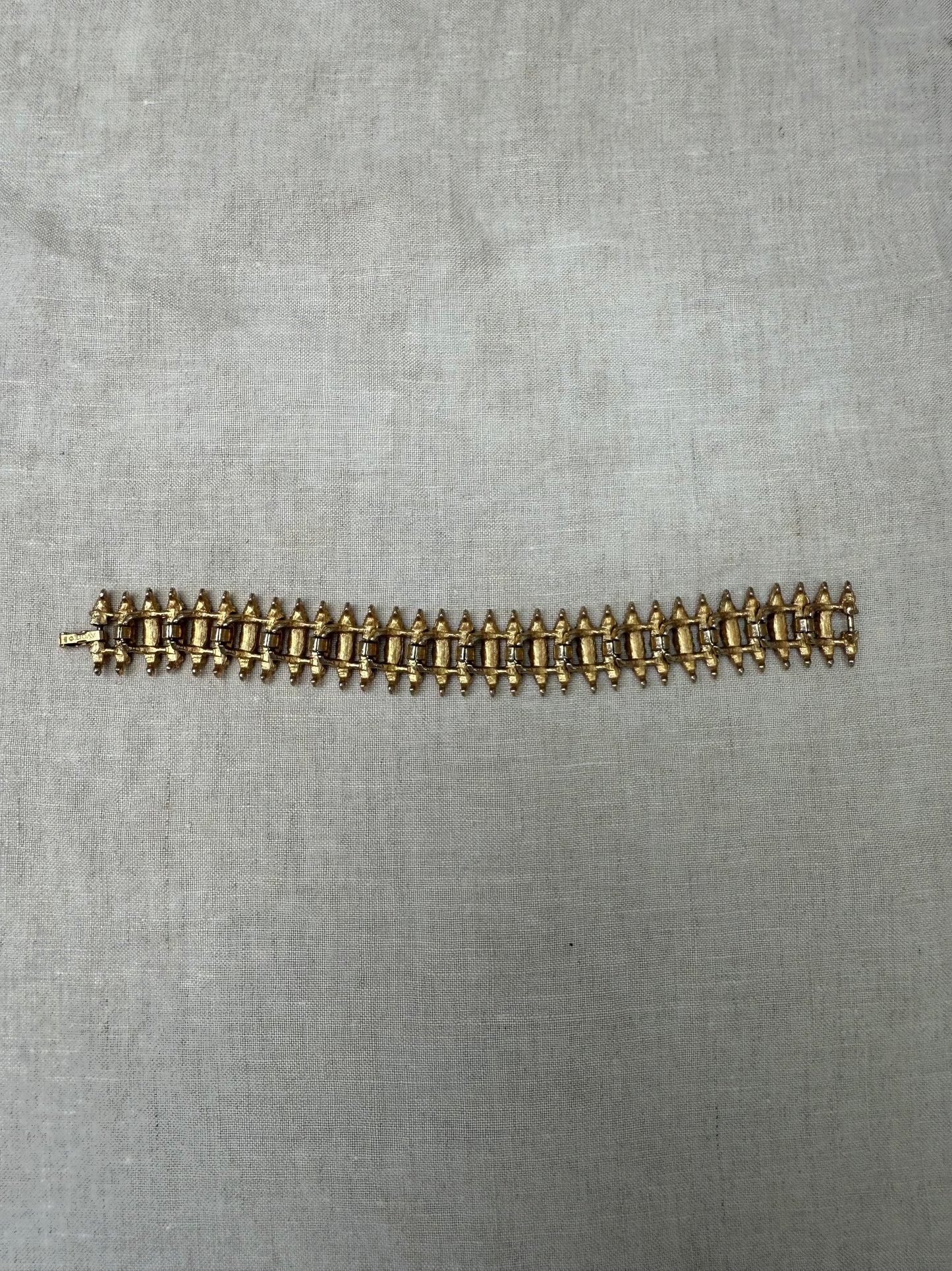 Vintage gold tone “brutalist”bracelet