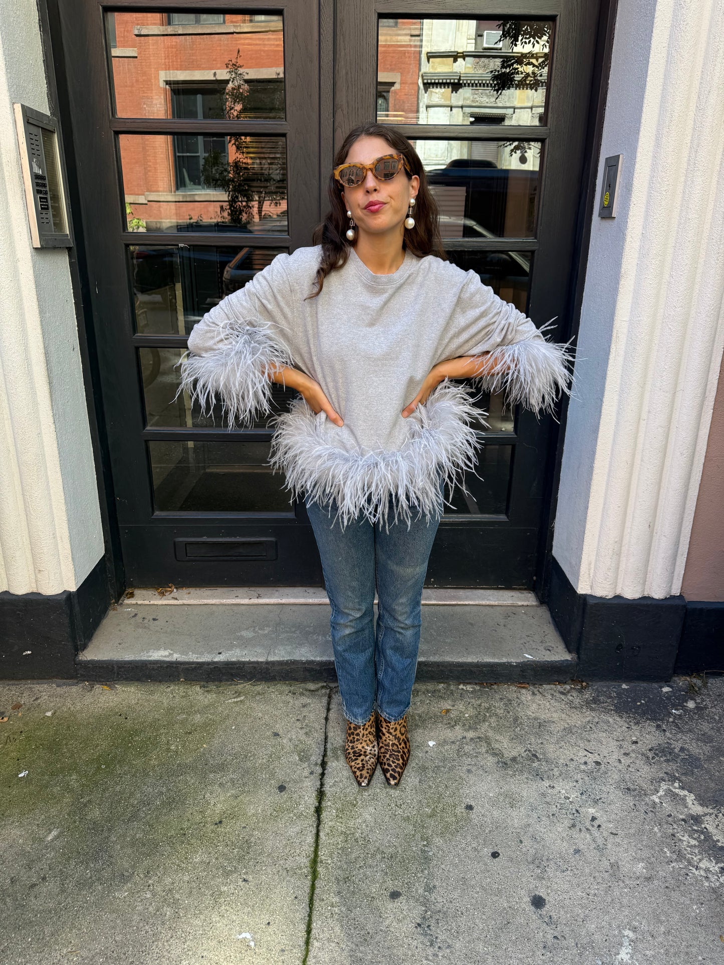 The Coco Feather Sweatshirt - Grey