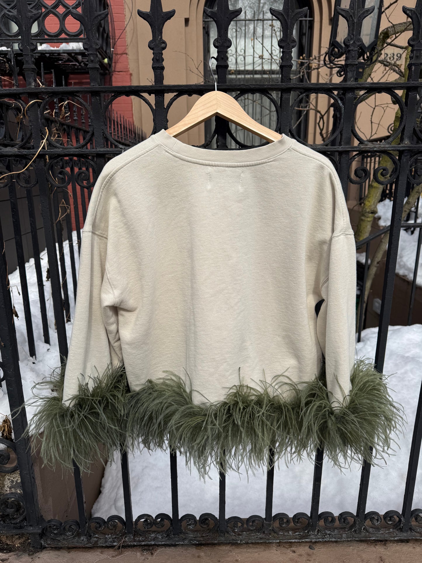 The Coco Feather Sweatshirt - Cream & green