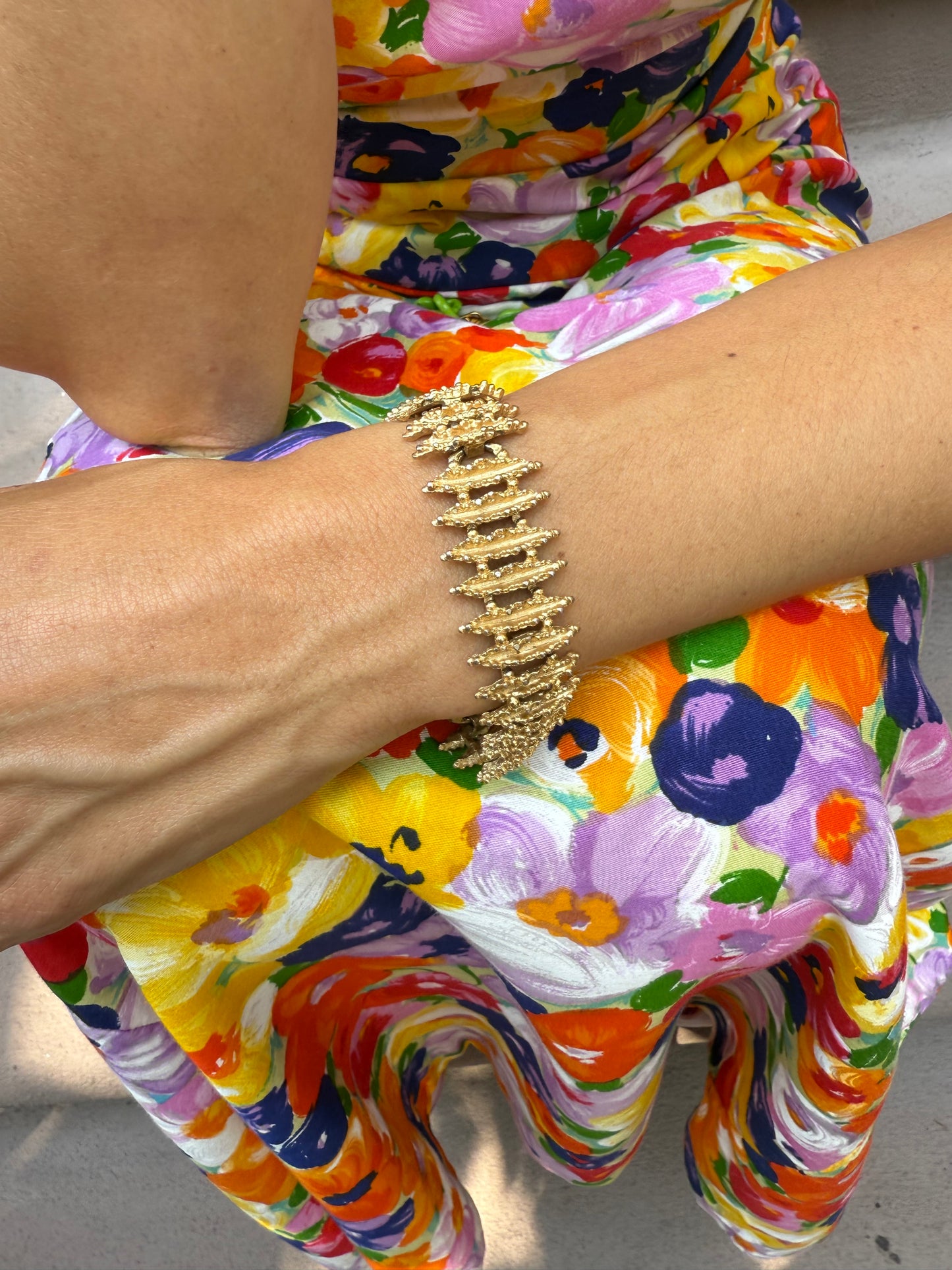 Vintage gold tone “brutalist”bracelet