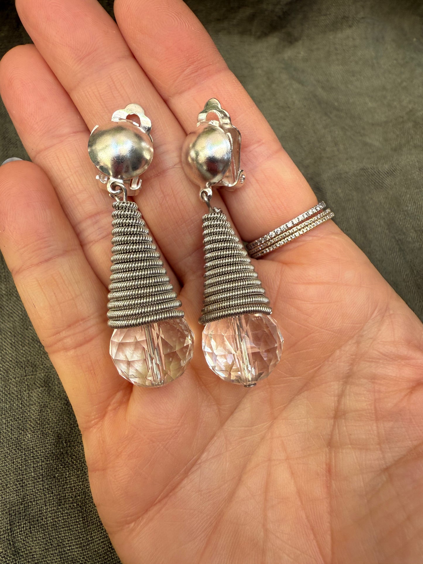 Vintage Wire-Wrapped Crystal Drop Earrings – Retro Statement Jewelry with Mixed Metals