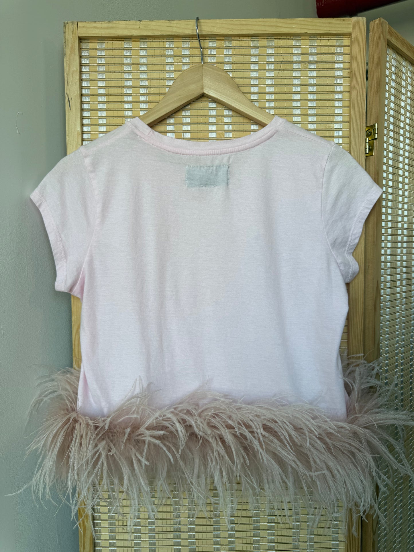 The Lita Feather Tshirt - Pink & Blush