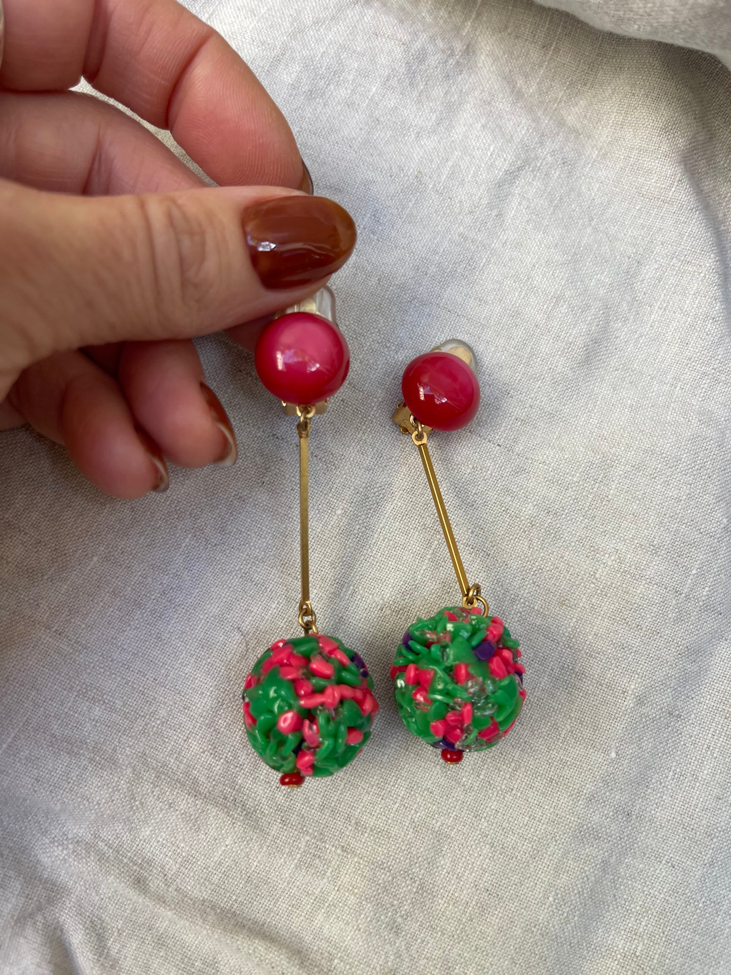 Vintage Red & Green ‘confetti’ dangle statement earrings