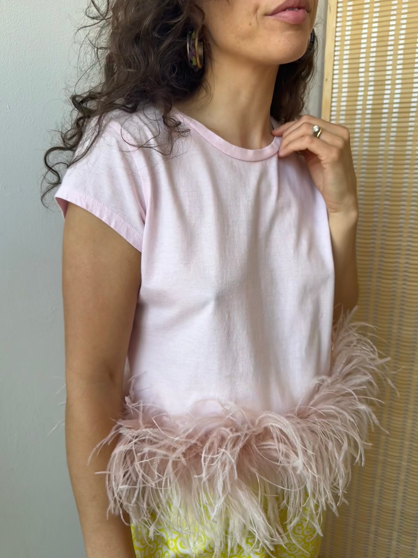 The Lita Feather Tshirt - Pink & Blush