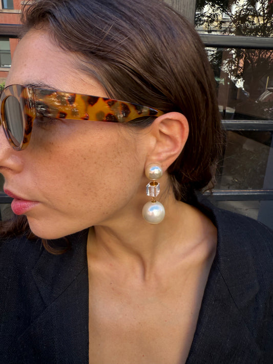 Vintage Faux Pearl and Lucite Drop earrings