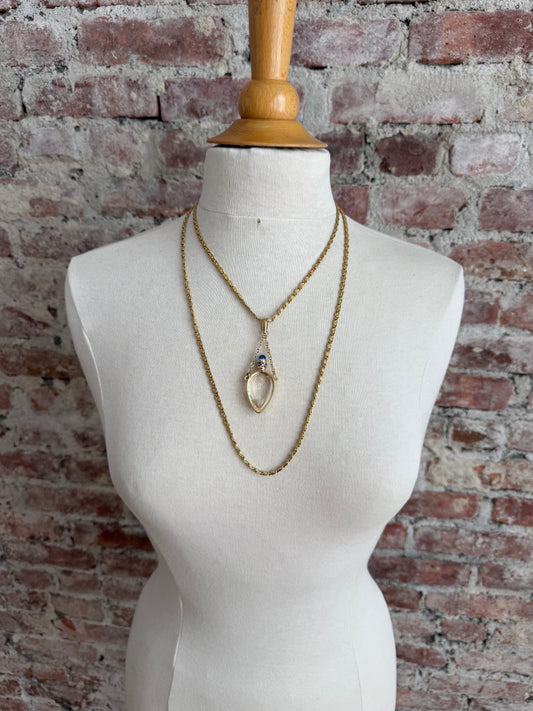 Vintage layered necklace w. Teardrop bottle