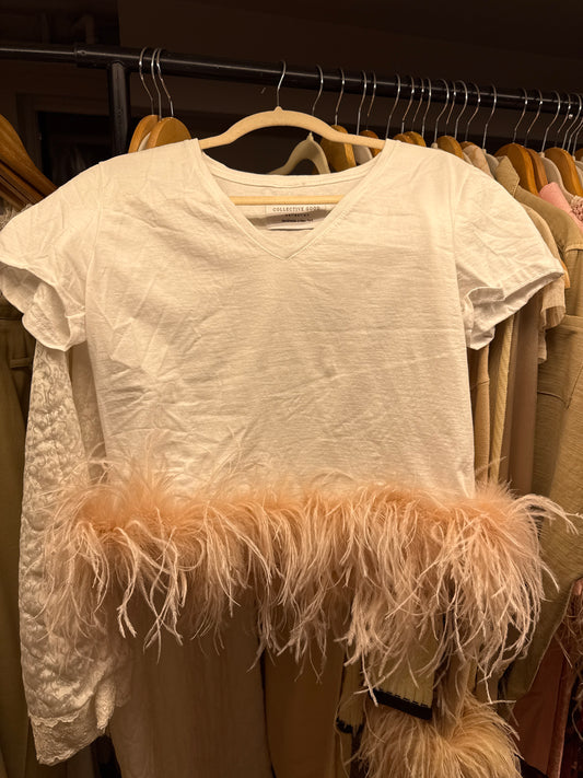 The Lita Feather T- shirt - white & blush