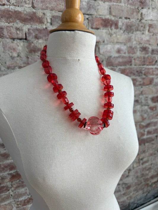 Vintage red resin beaded necklace