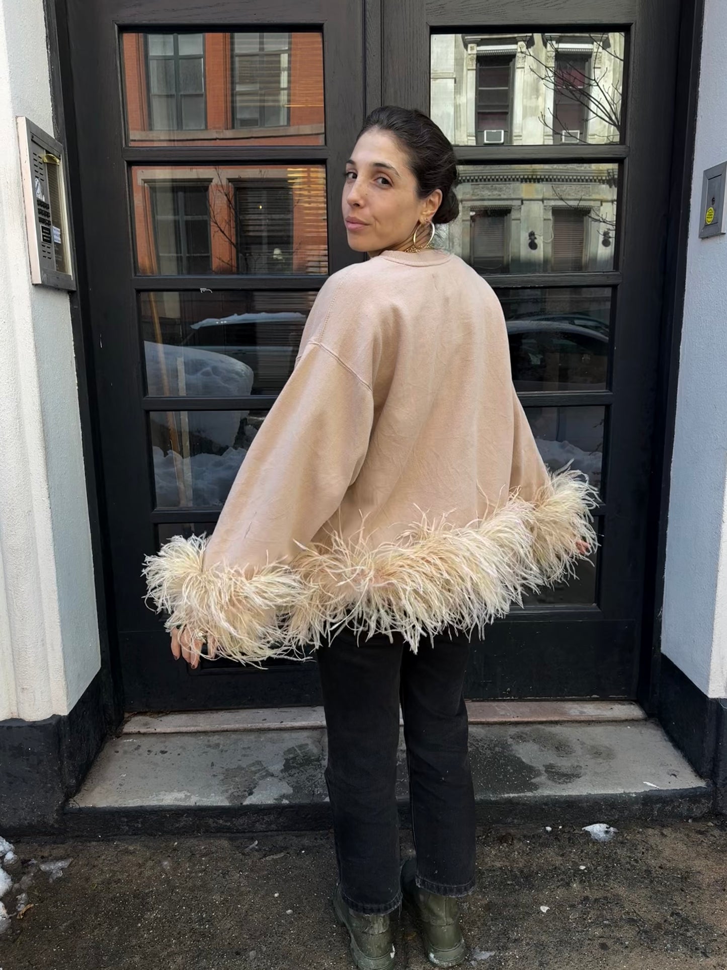 The Coco Feather Sweatshirt - tonal Natural