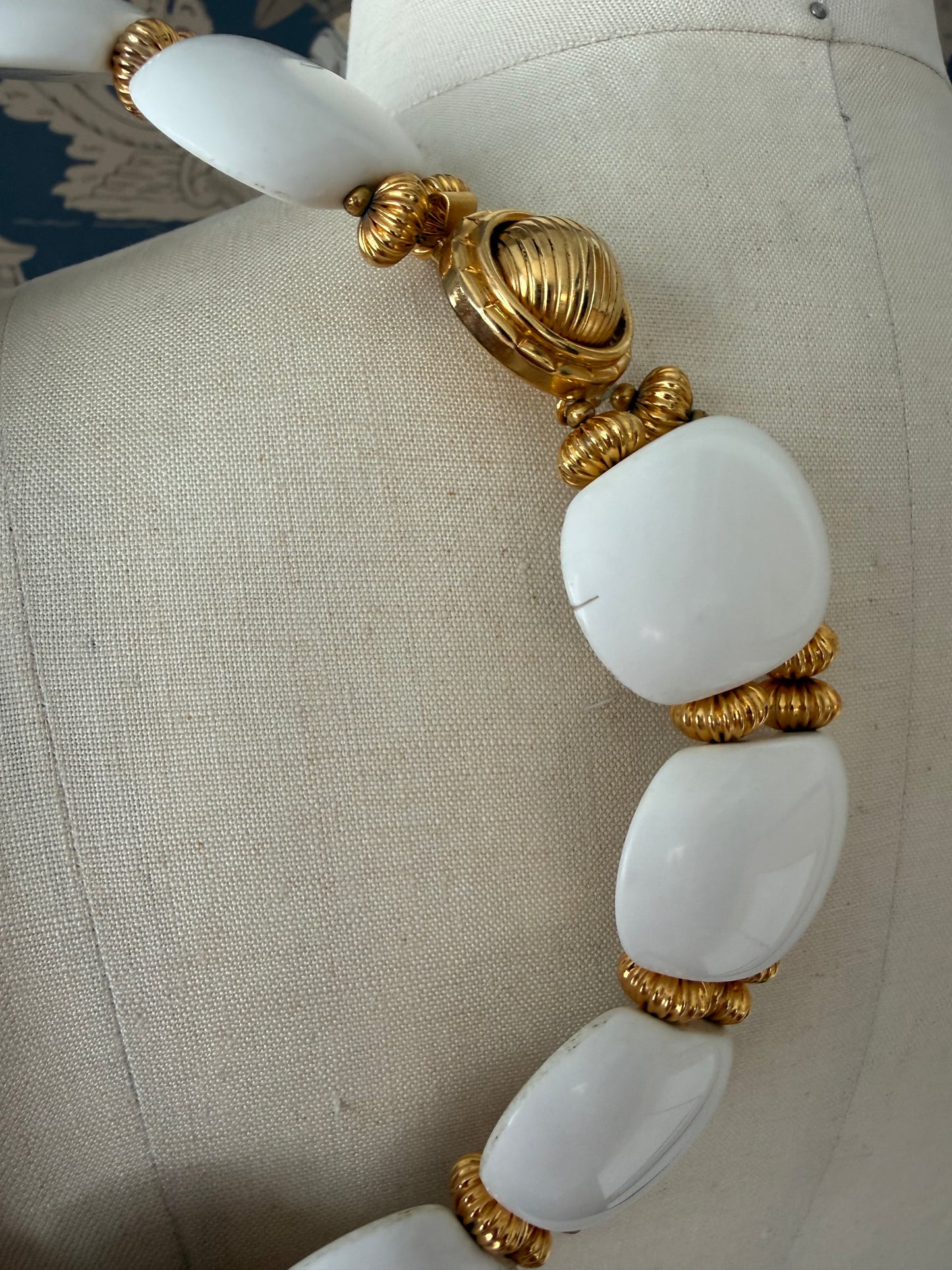 60s/70s Rare William de Lillo White Resin Collar Necklace