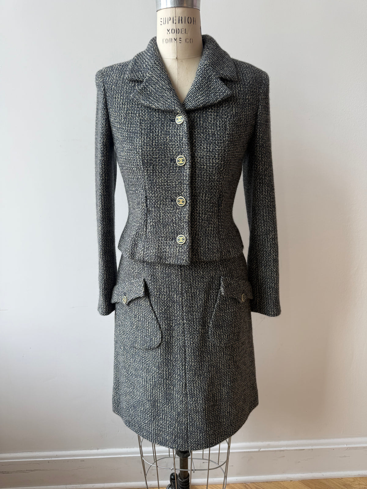 2001 Fall/Winter Chanel Tweed Suit