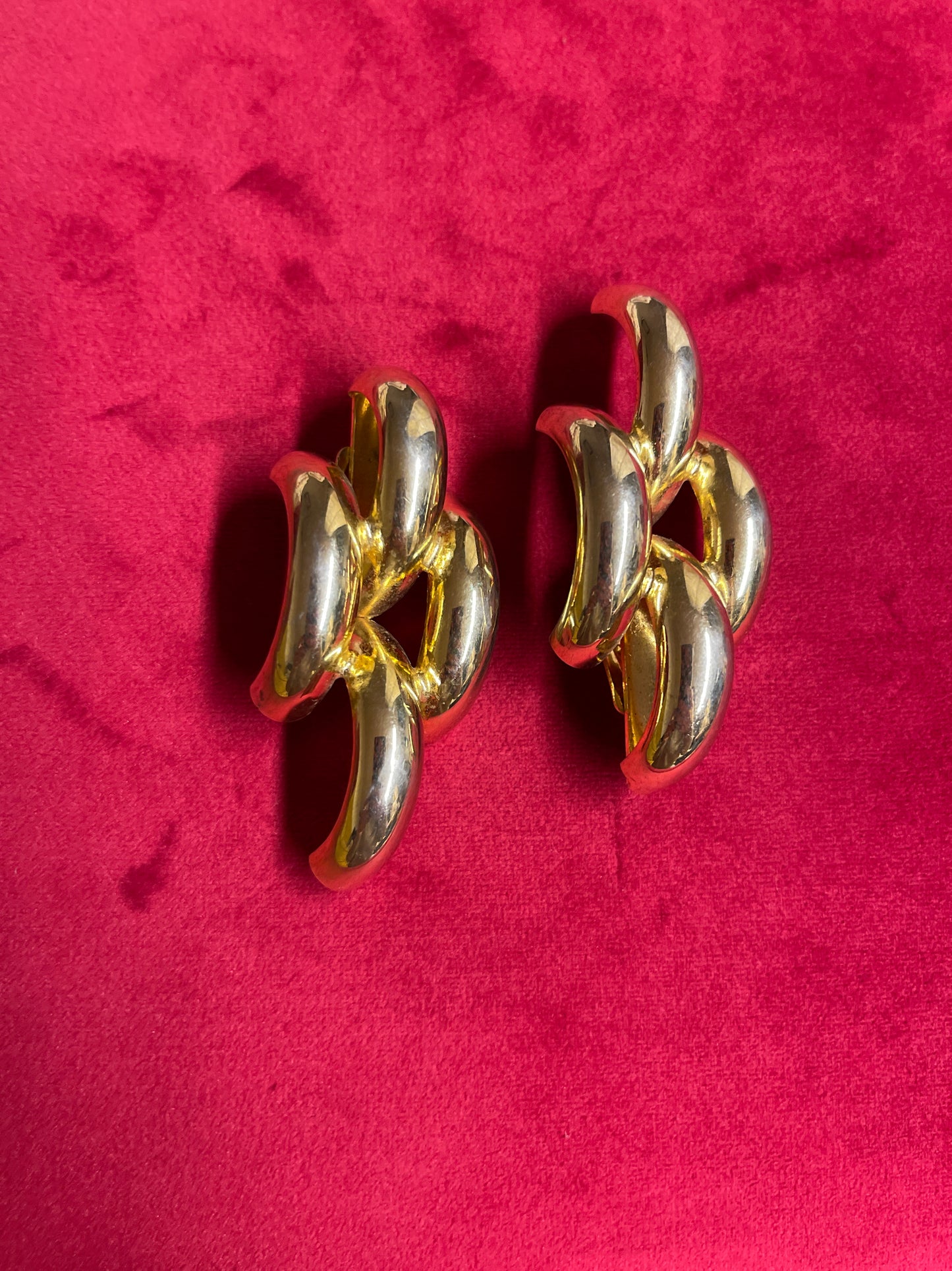 80s gold tone chain link earrings