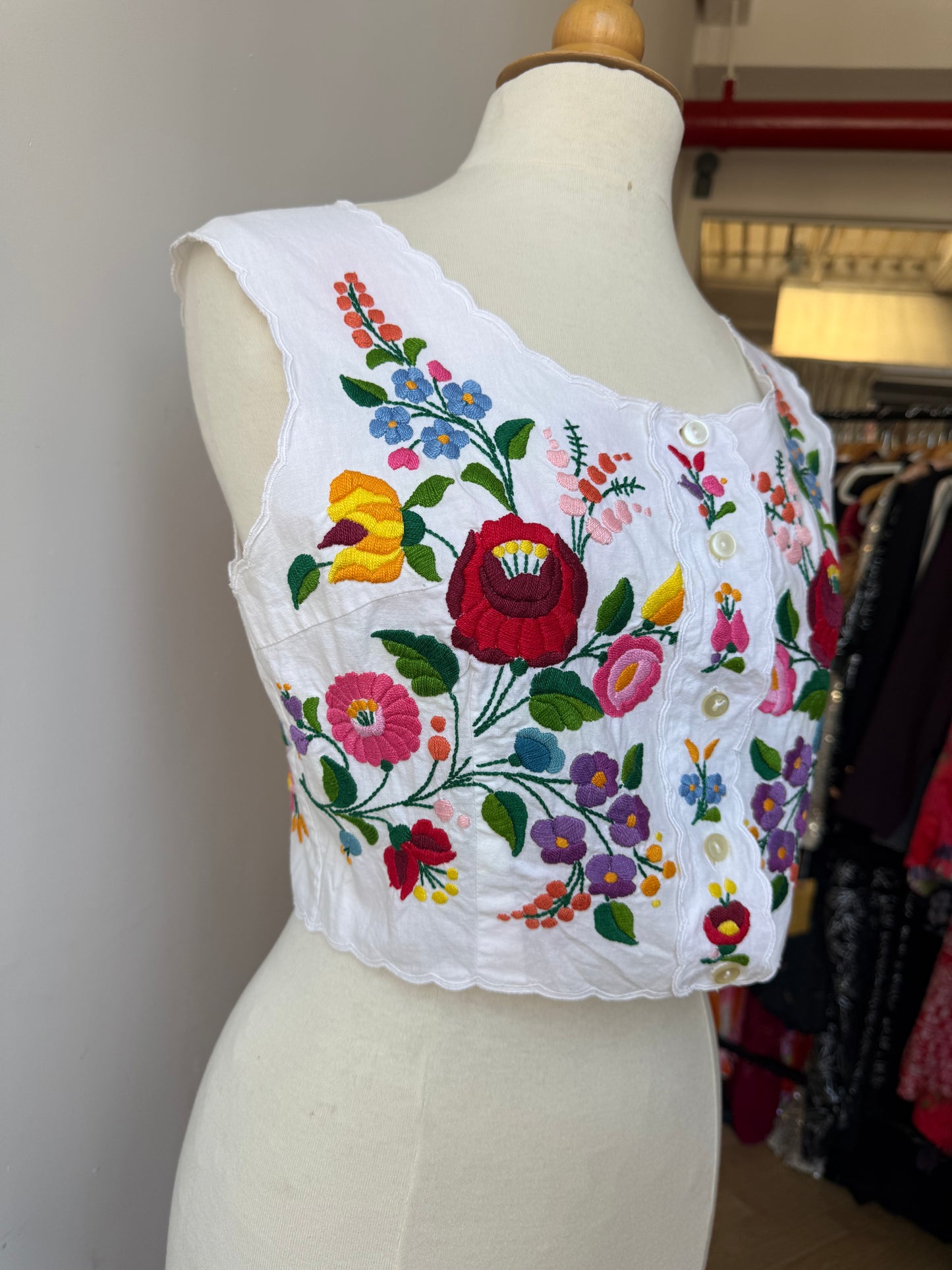 Vintage Hungarian Kalocsa Hand Embroidered Floral Top
