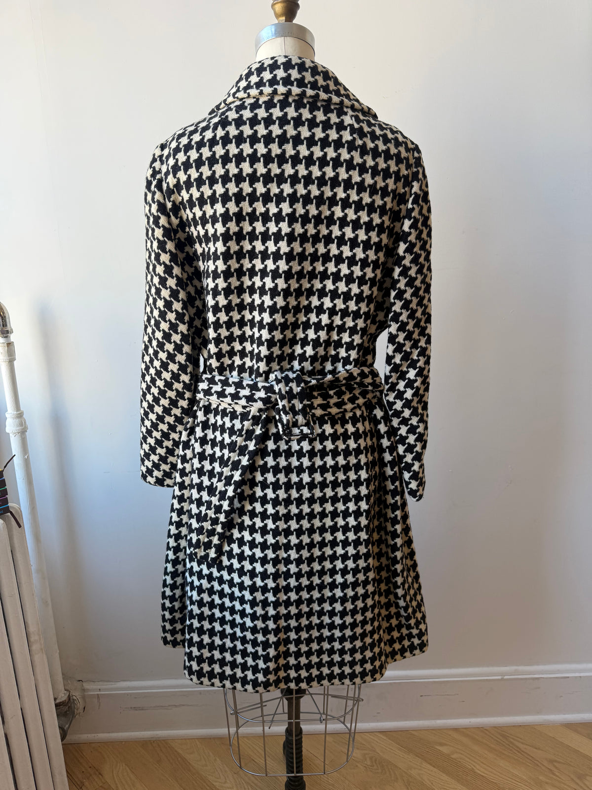 1960s  Houndstooth Wool Coat
