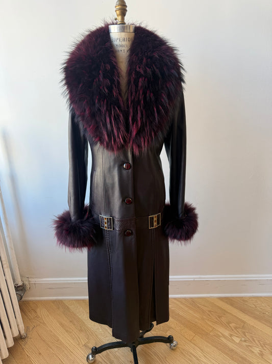 90s/Y2K Aubergine Leather trench w. Fox Fur cuff & collar