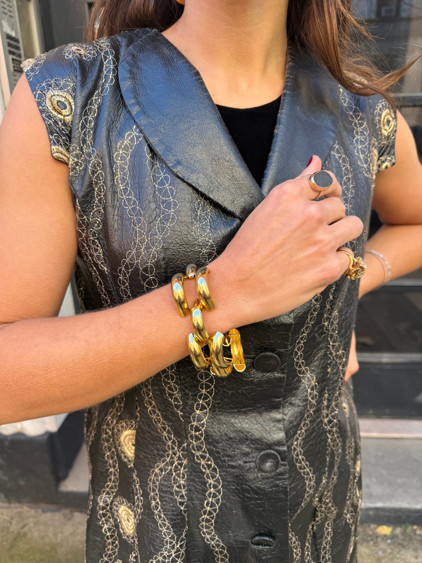 Vintage gold tone chain link bracelet