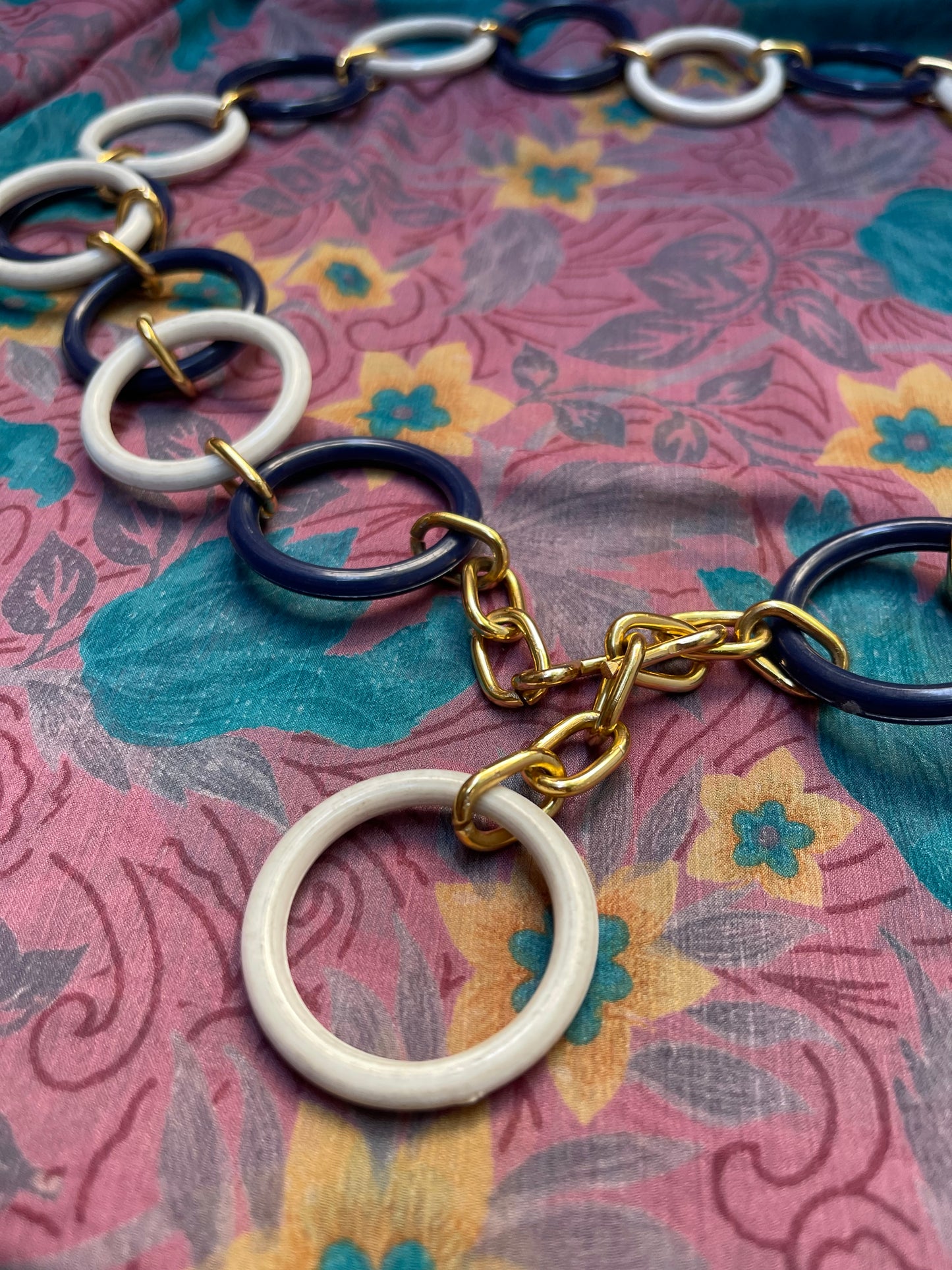 60s French Navy & White Resin Chain Belt