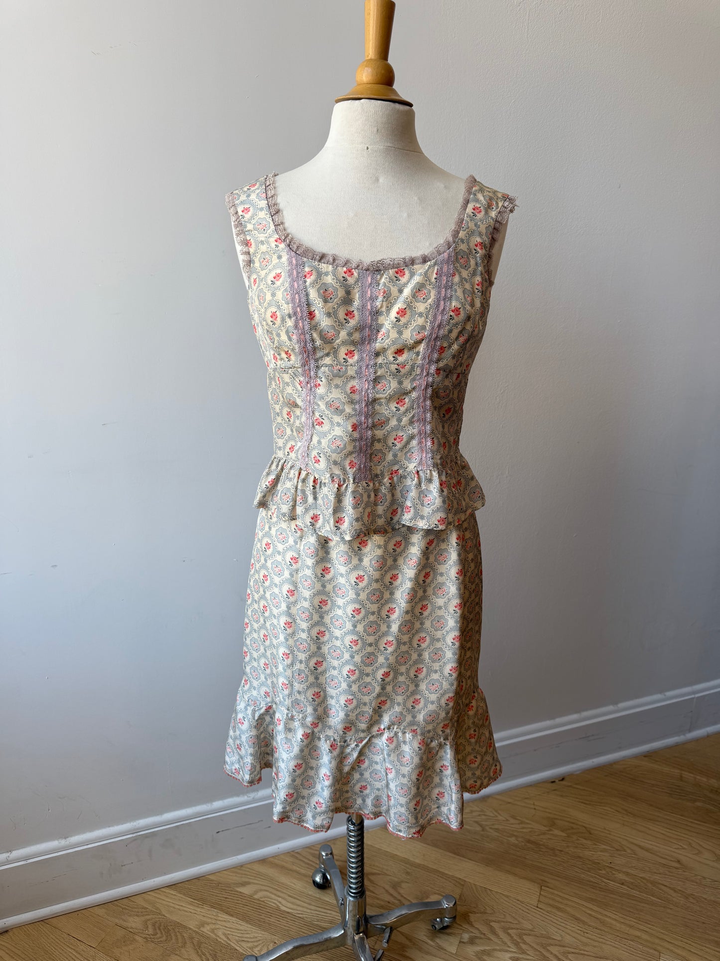 90s/ Y2K Nanette Lepore Silk Tank