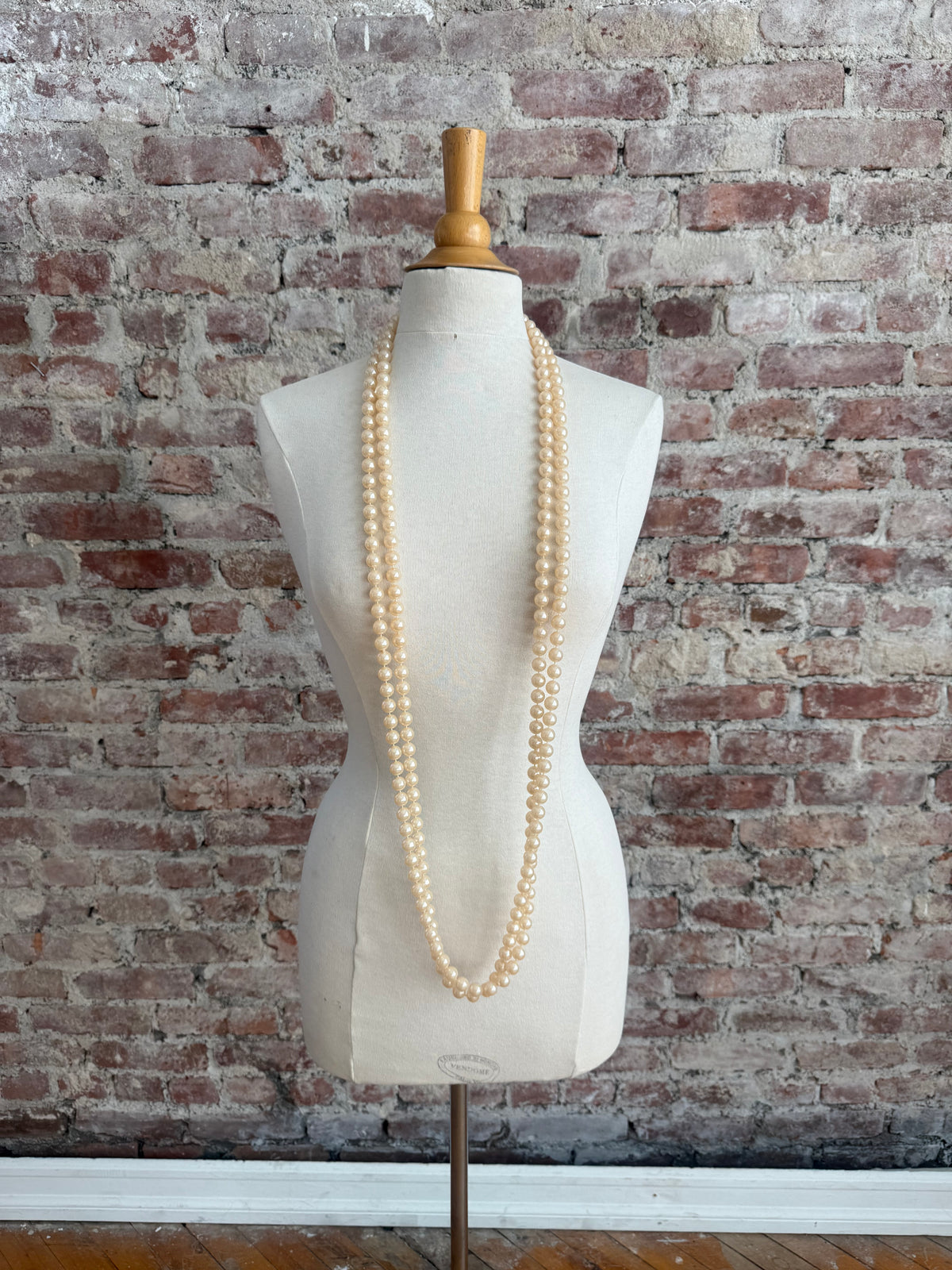 Vintage faux pearl infinity necklace