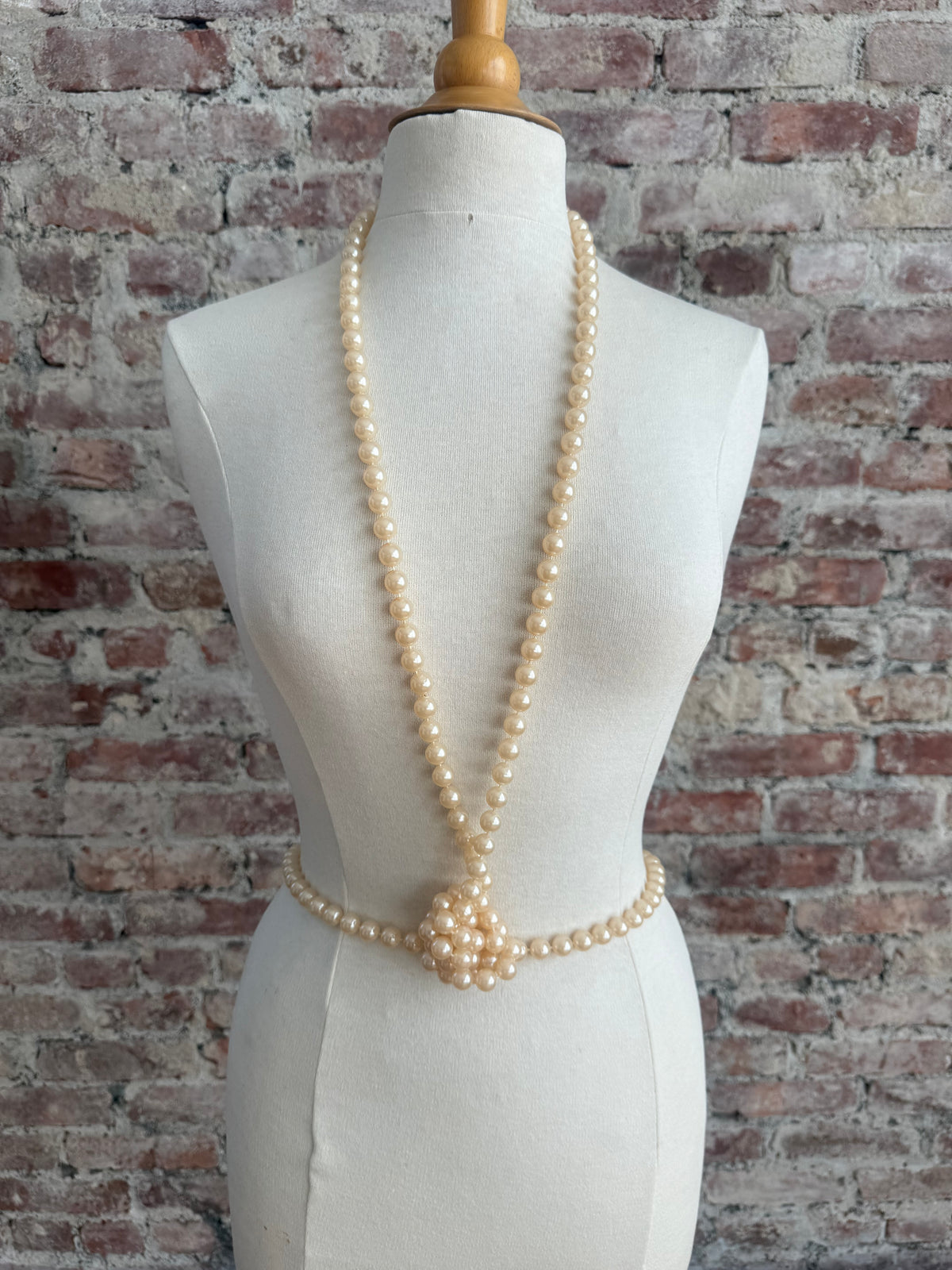 Vintage faux pearl infinity necklace