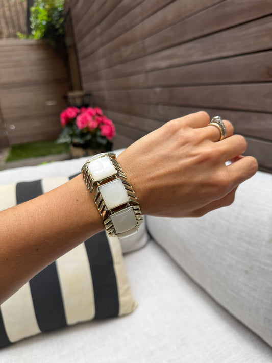Vintage Silver Toned Resin Cabochon bracelet