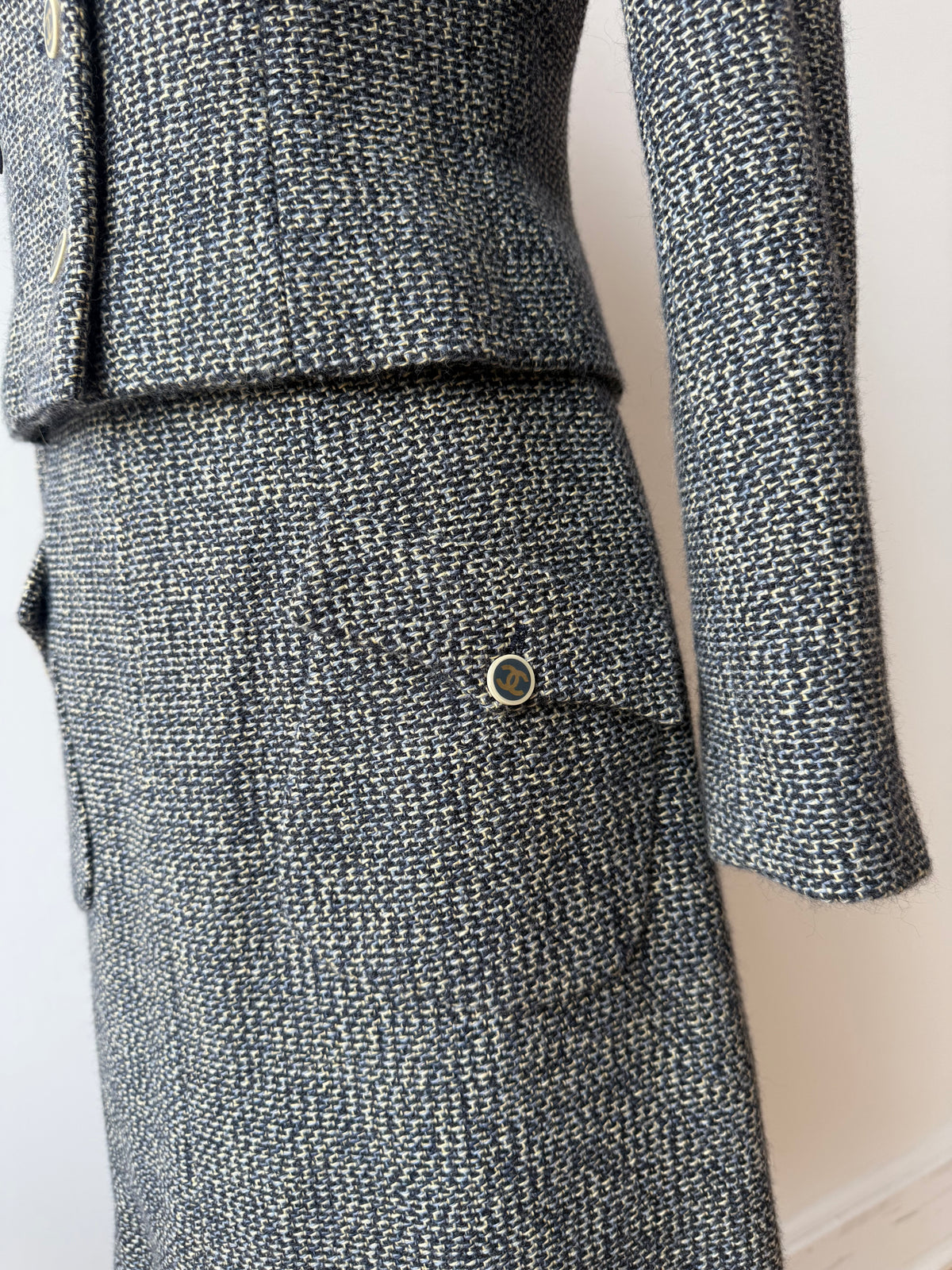 2001 Fall/Winter Chanel Tweed Suit