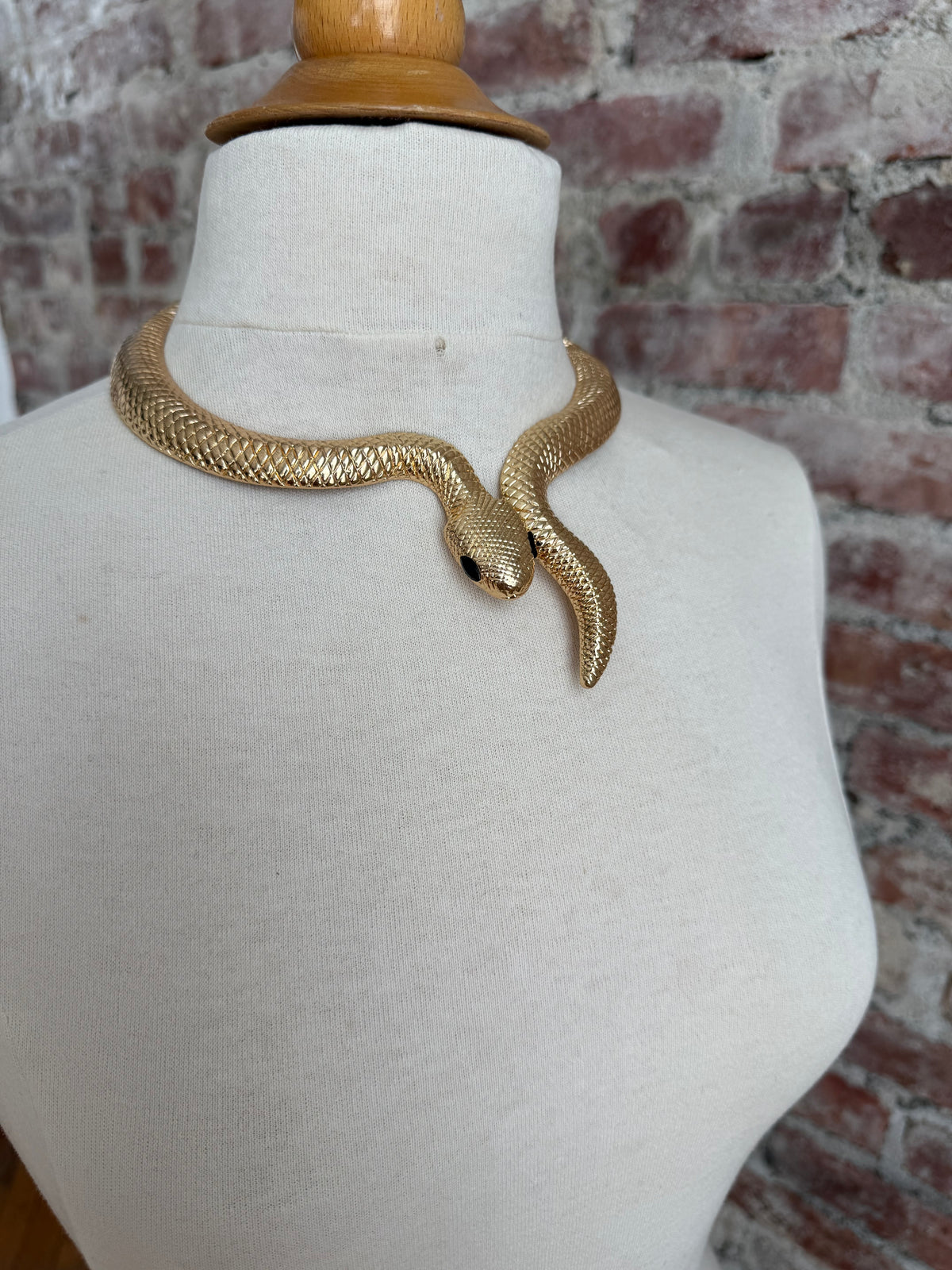 90s Vintage Gold-Toned Snake choker