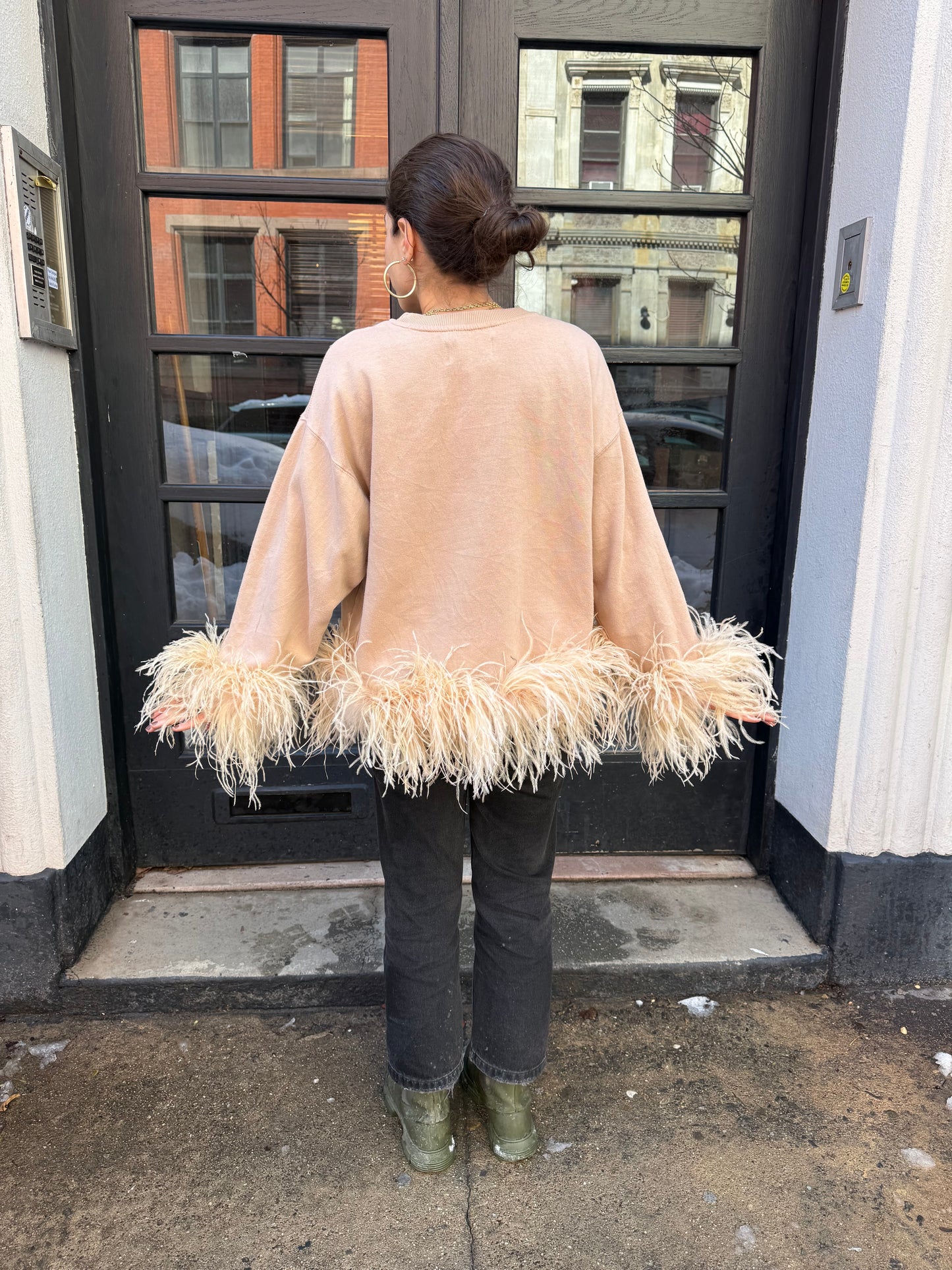 The Coco Feather Sweatshirt - tonal Natural