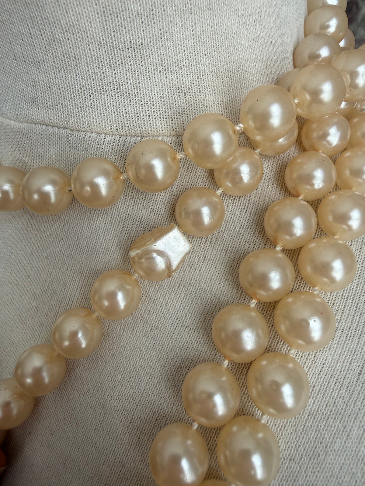 Vintage faux pearl infinity necklace