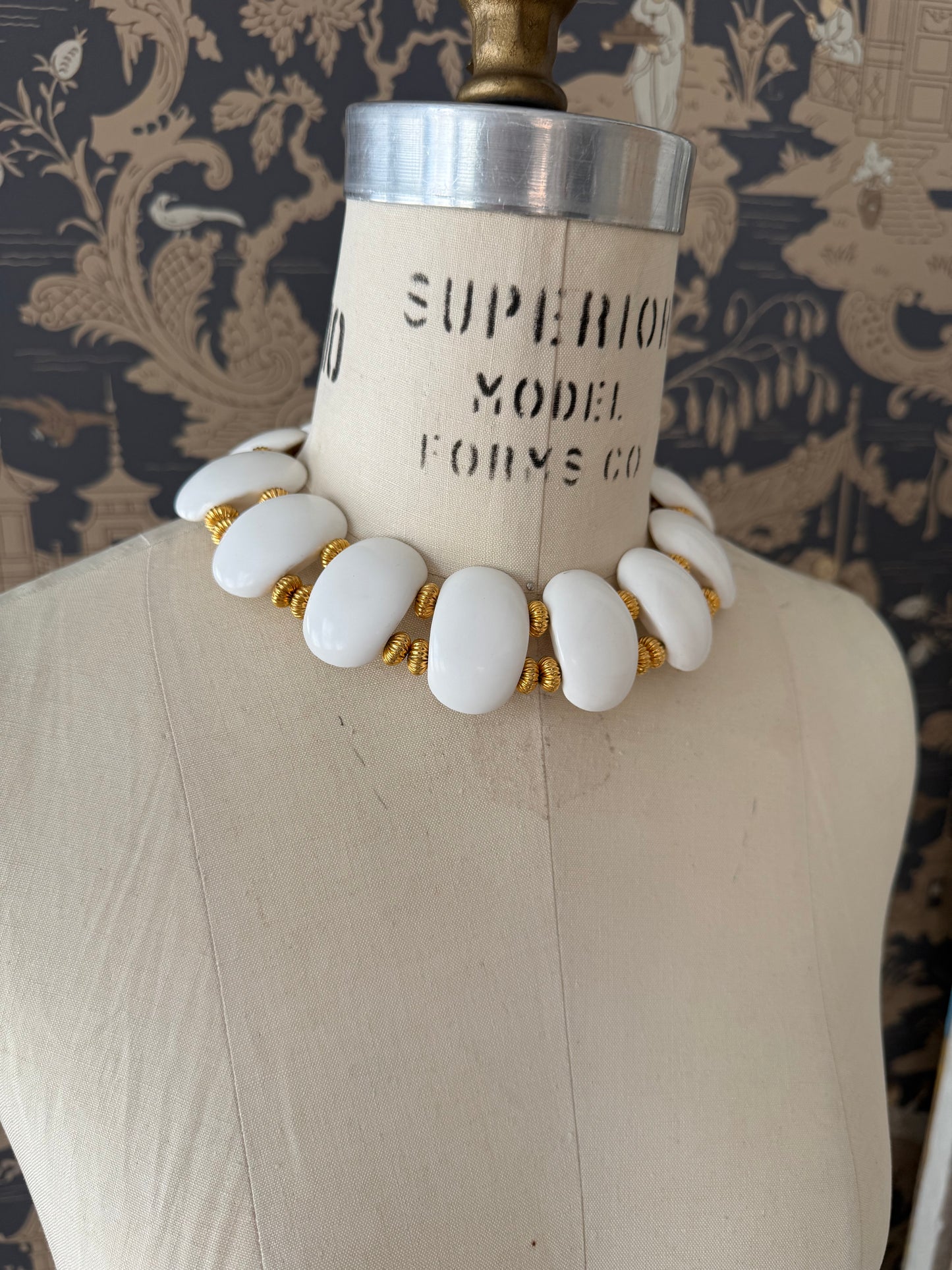 60s/70s Rare William de Lillo White Resin Collar Necklace