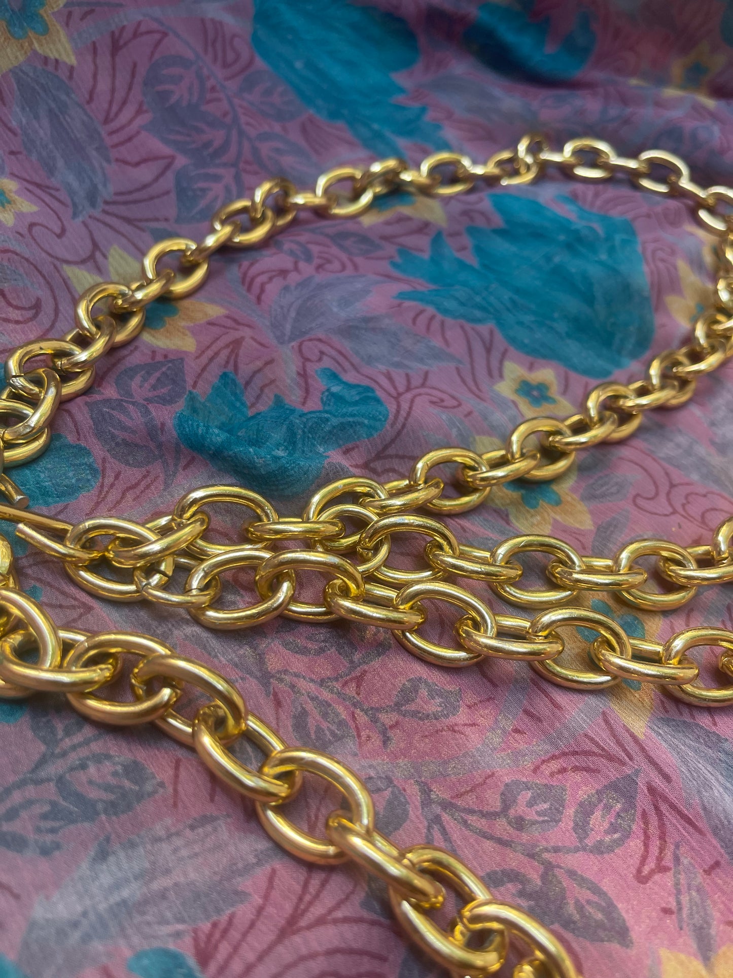 80s Triple strand chain belt