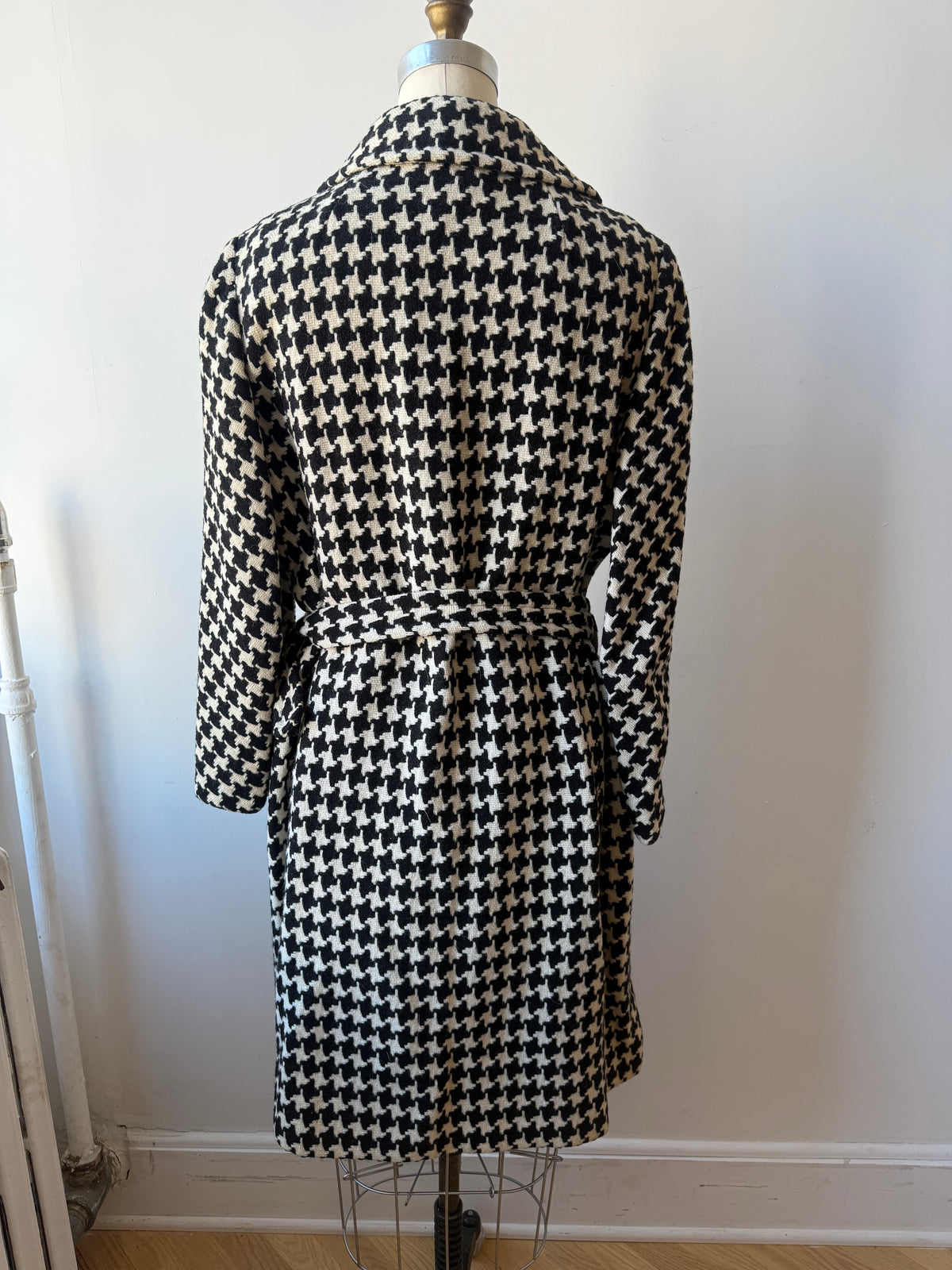 1960s  Houndstooth Wool Coat