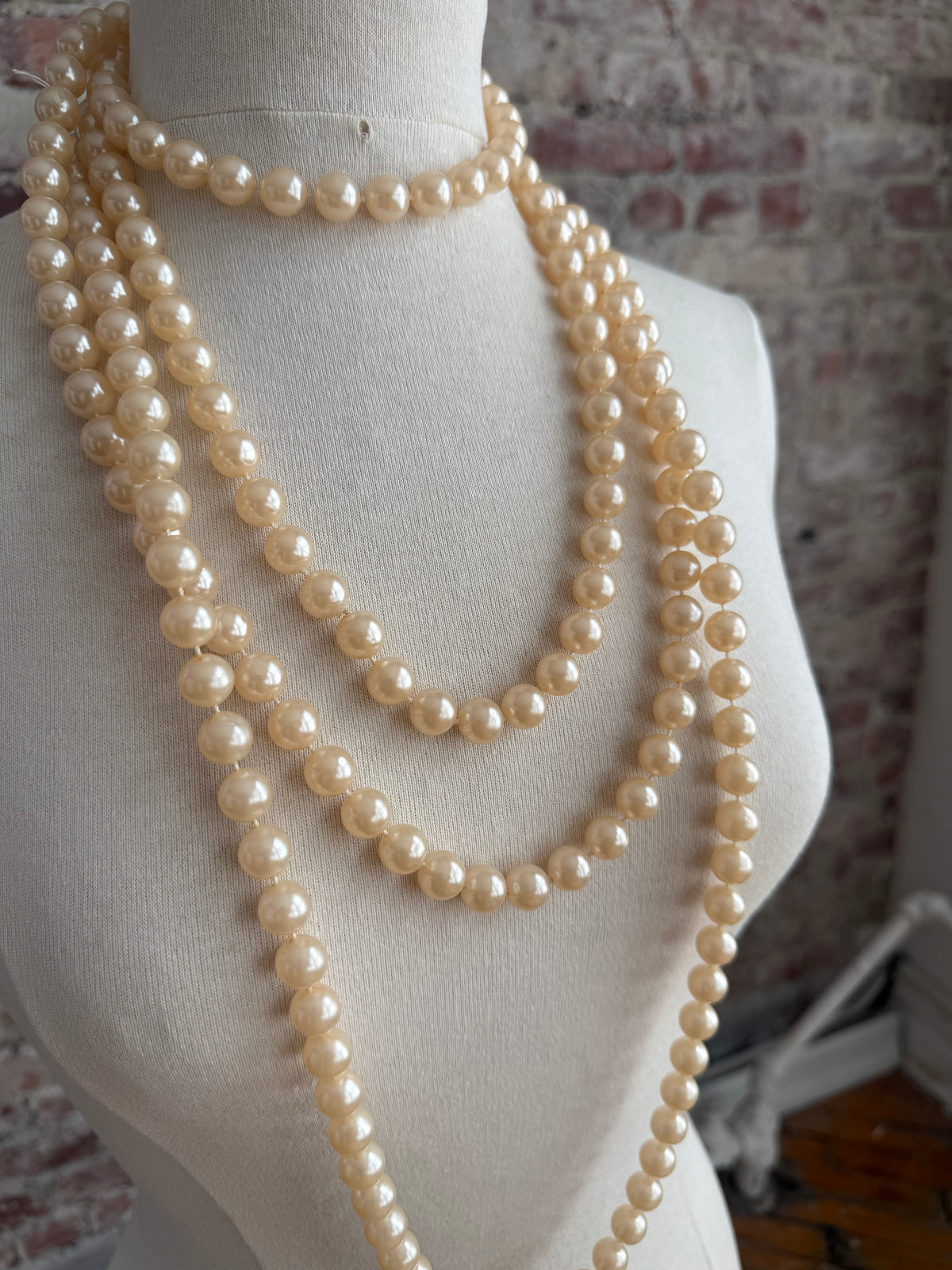 Vintage faux pearl infinity necklace