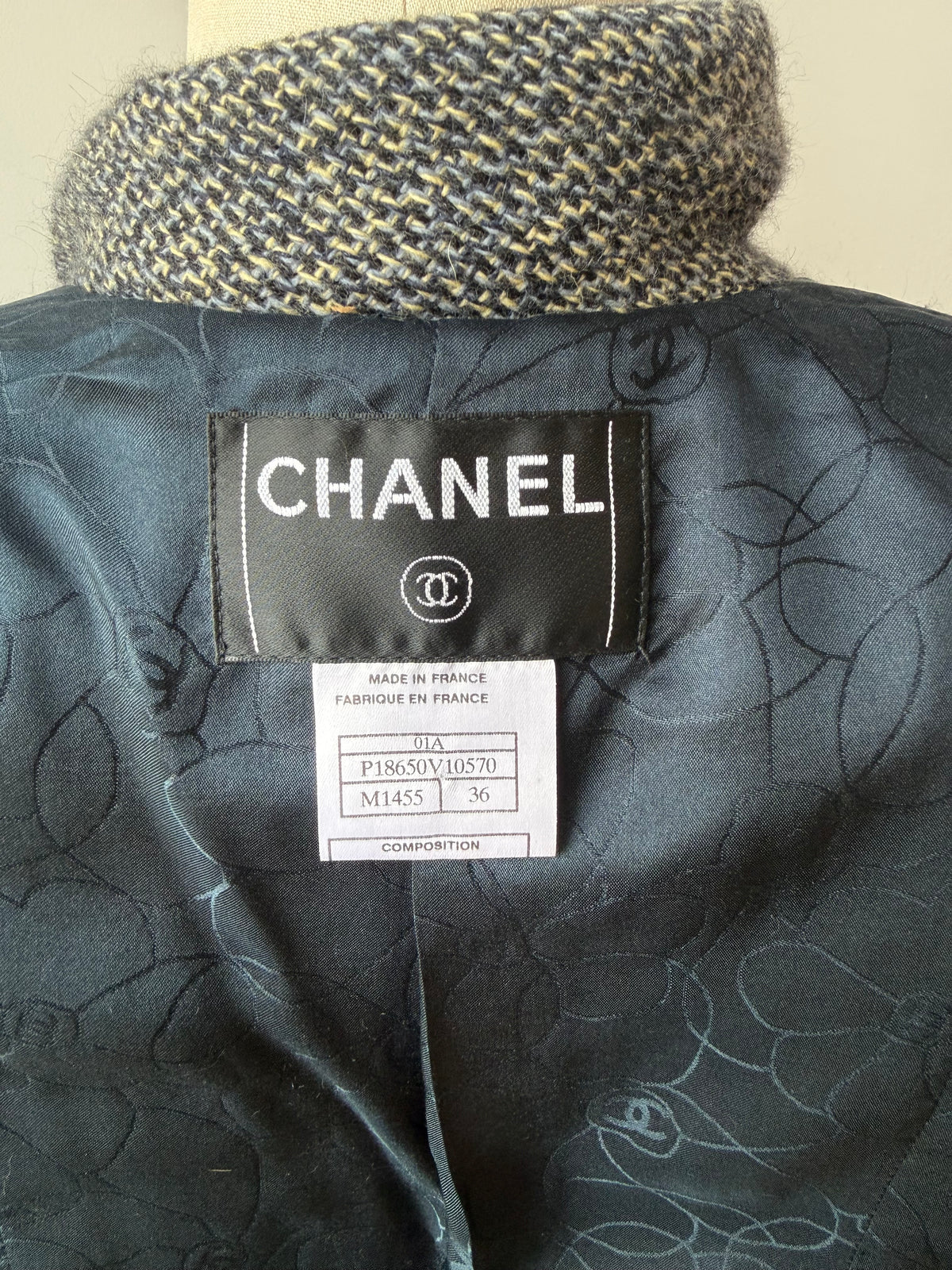 2001 Fall/Winter Chanel Tweed Suit