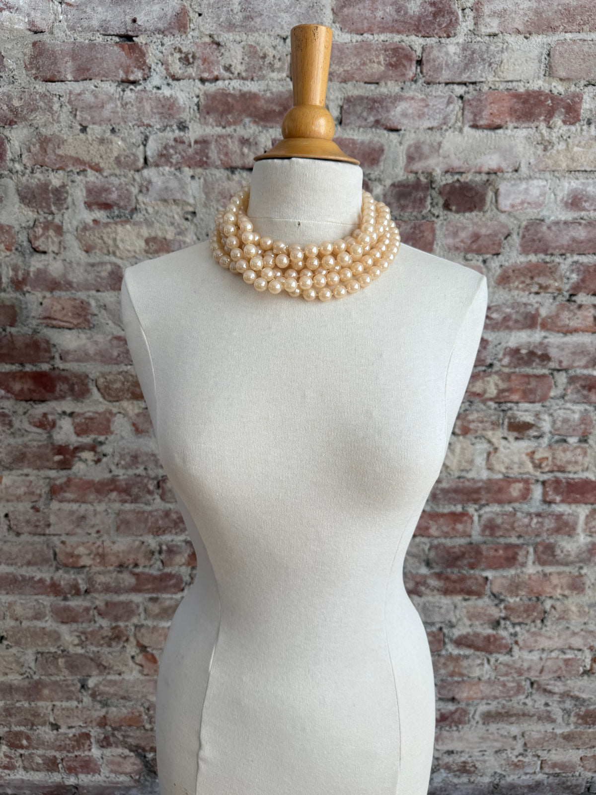 Vintage faux pearl infinity necklace