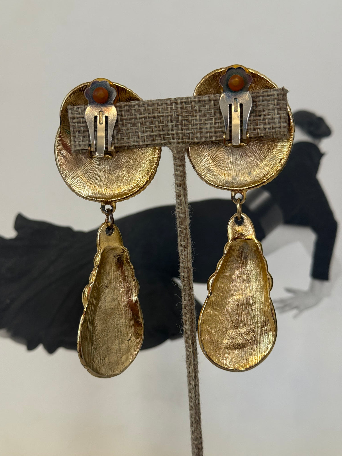 Vintage Gold-Toned Teardrop Earrings