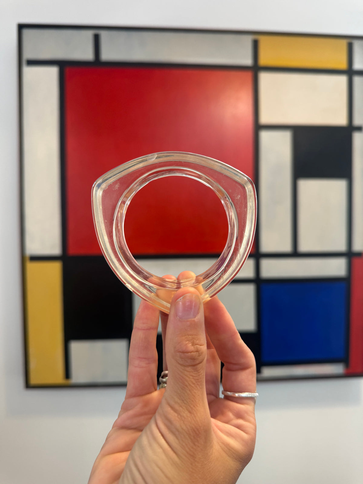 MCM clear chunky lucite bangle
