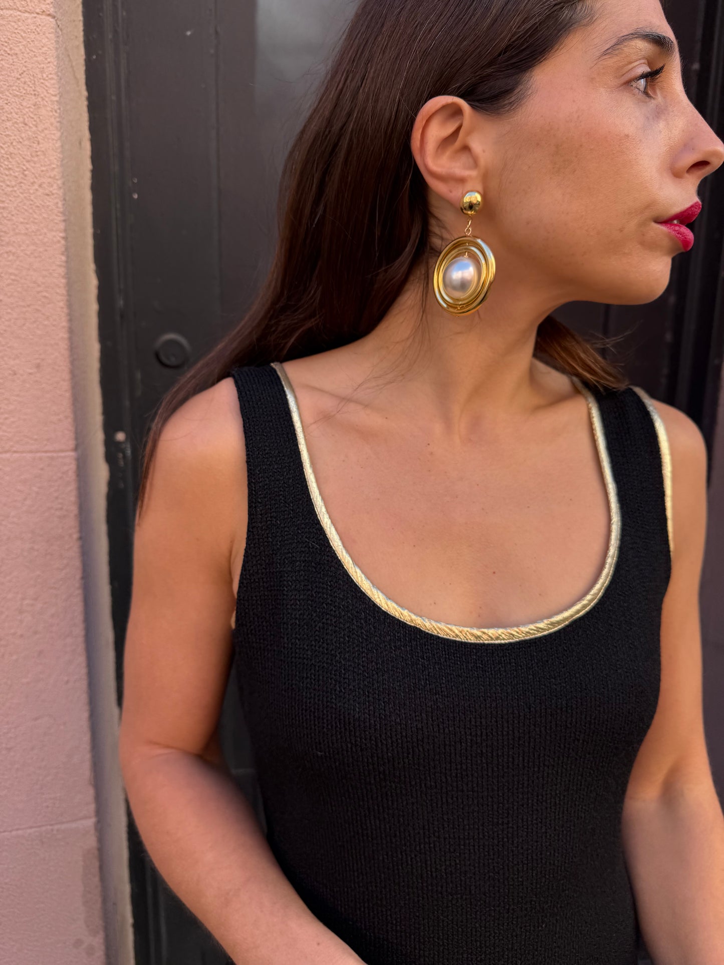 Vintage gold tone orbital pearl earrings