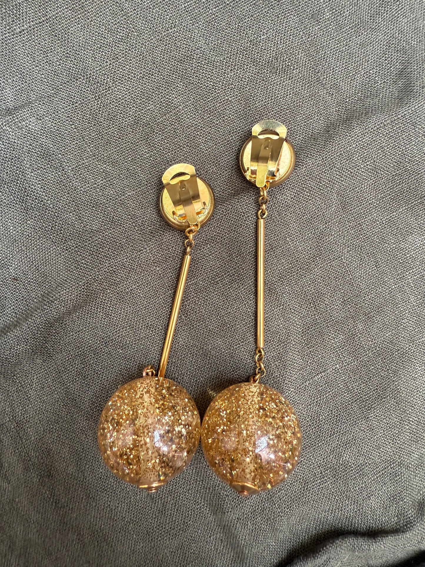 1960s Gold Confetti Lucite Drop Earrings