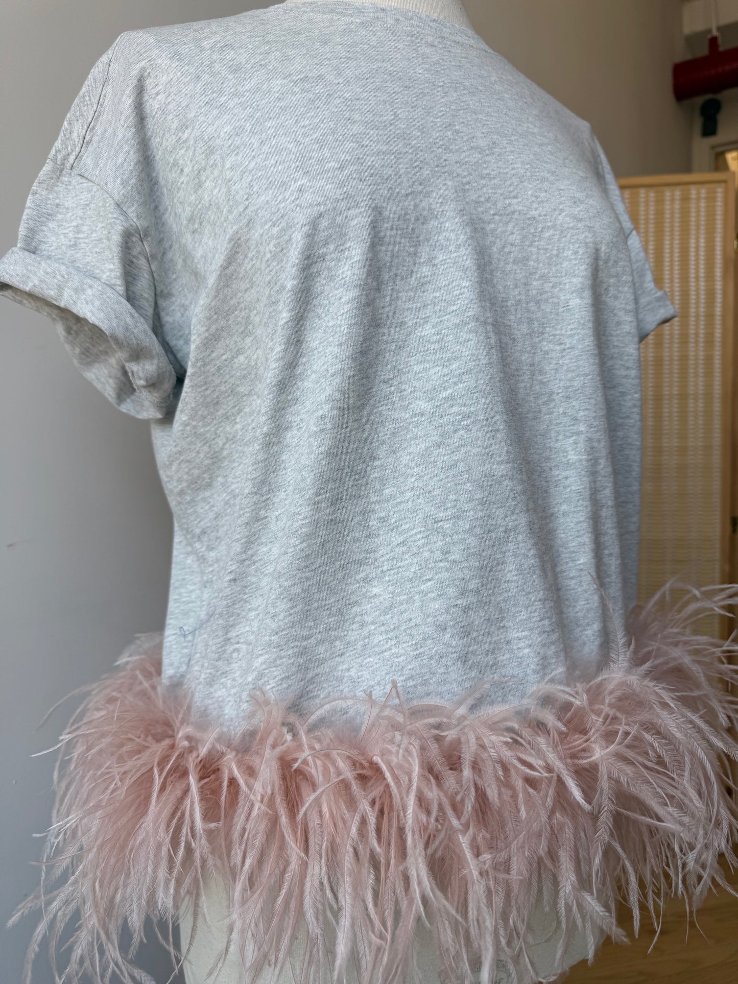 The Lita Tshirt - Grey & Pink