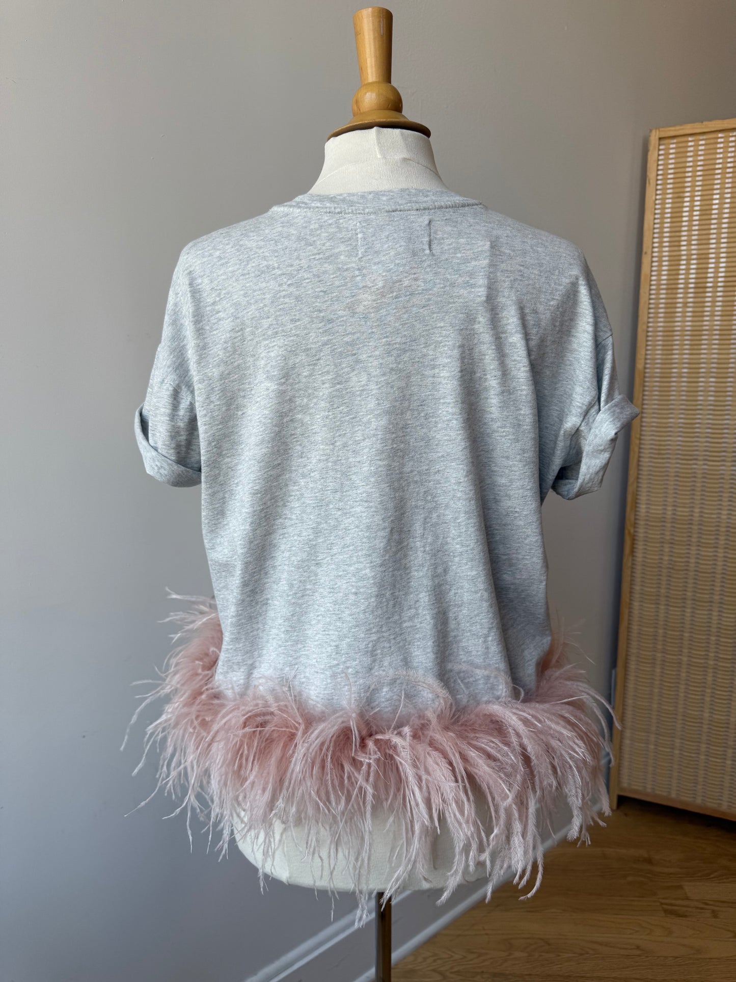 The Lita Tshirt - Grey & Pink