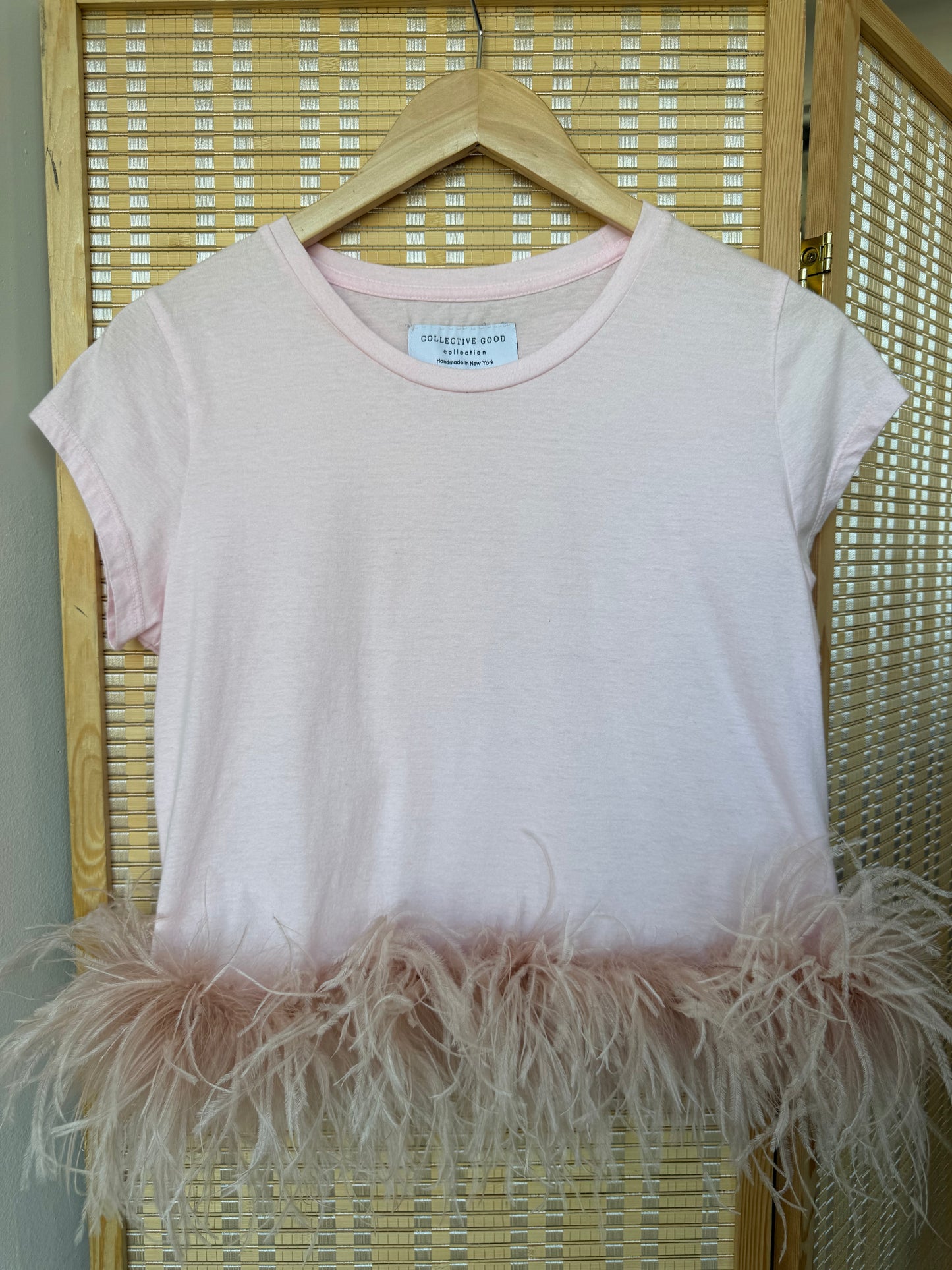 The Lita Feather Tshirt - Pink & Blush