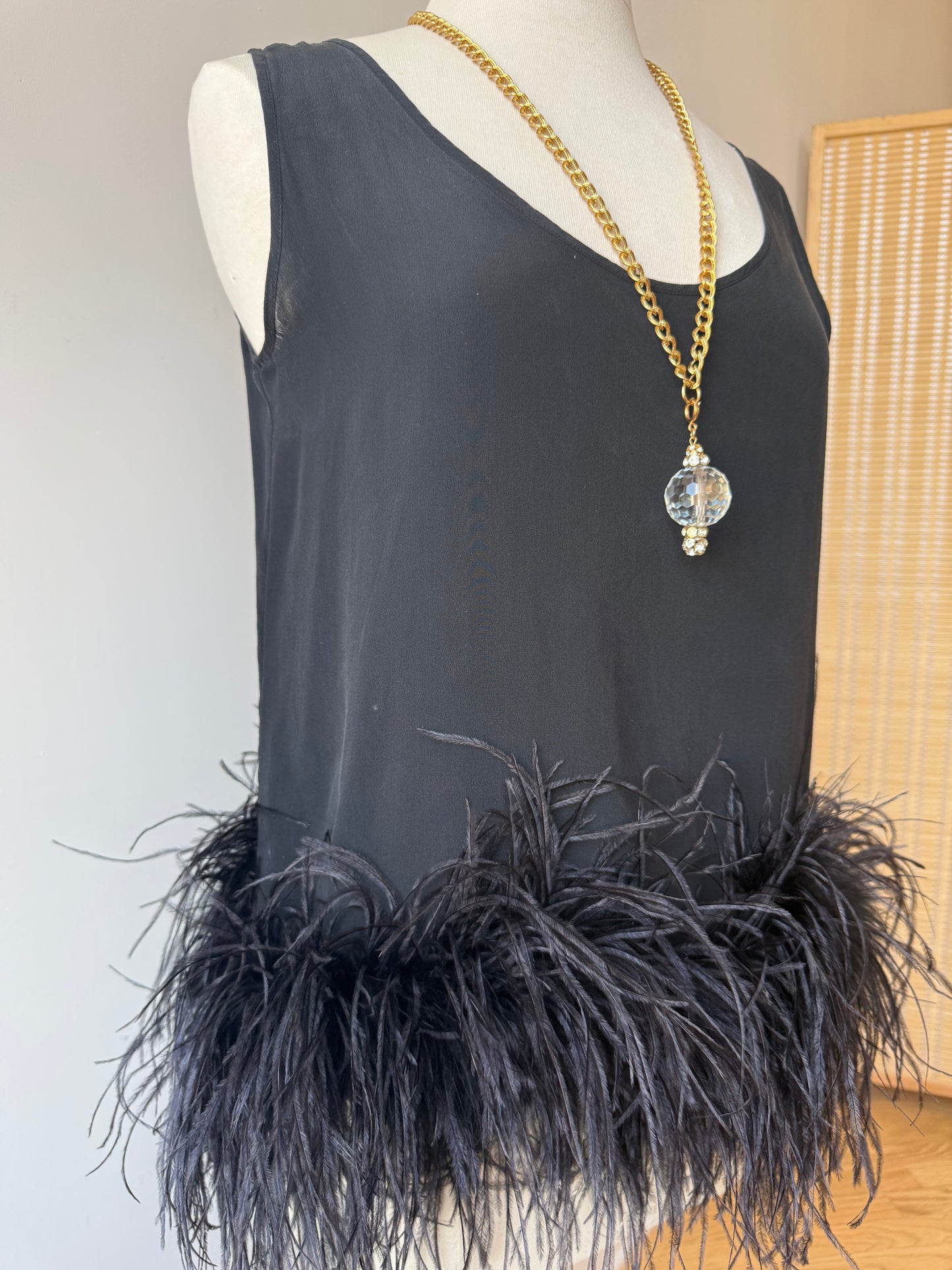 The Belle - Black & Black