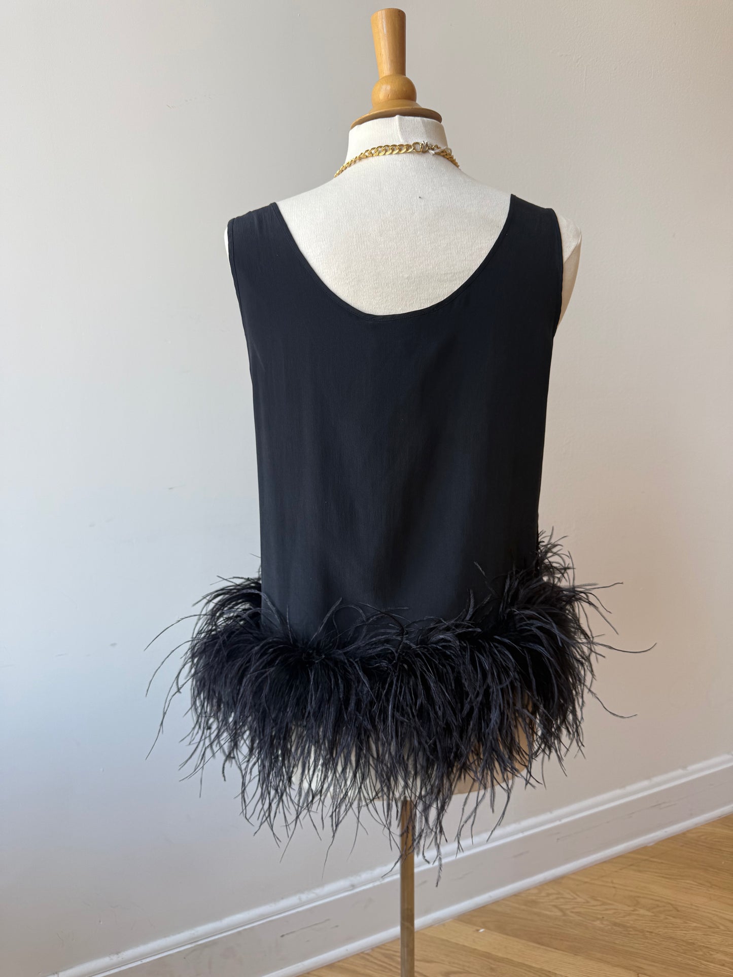 The Belle - Black & Black